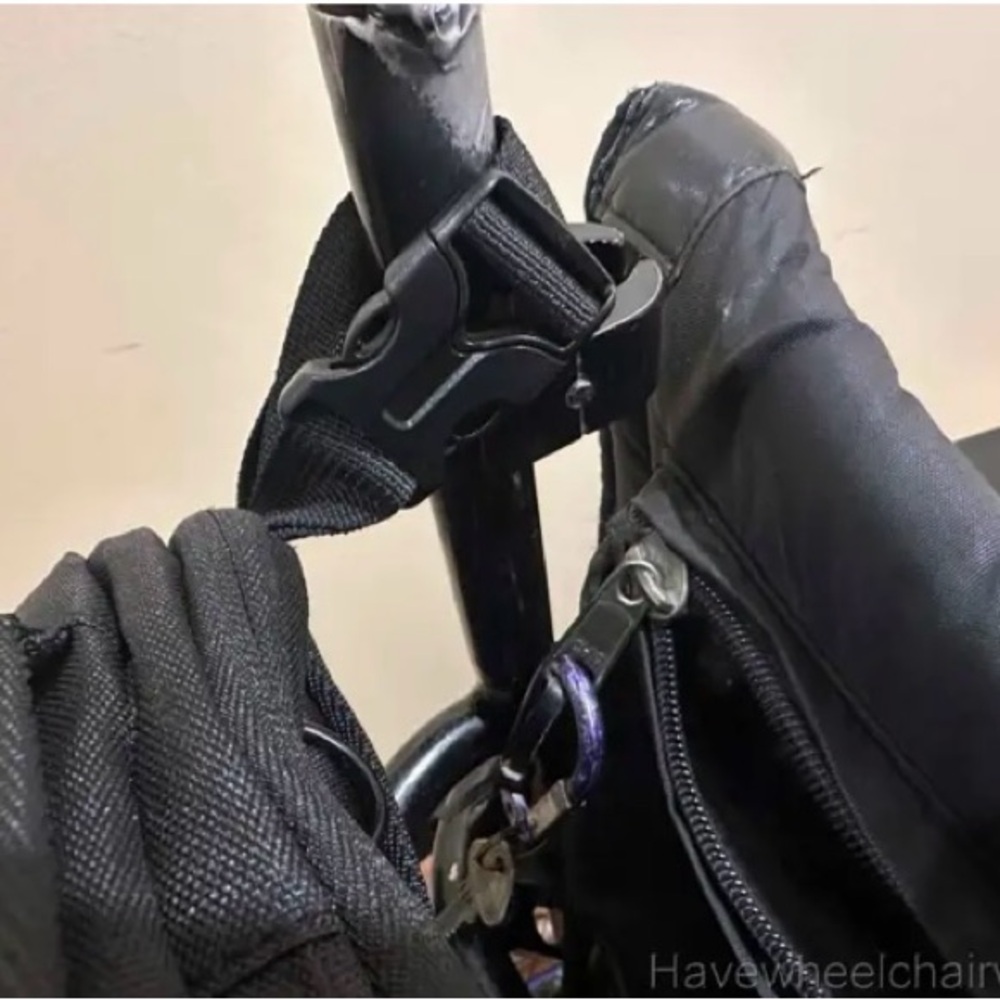 Black versatile back pack - Picture 3 of 5